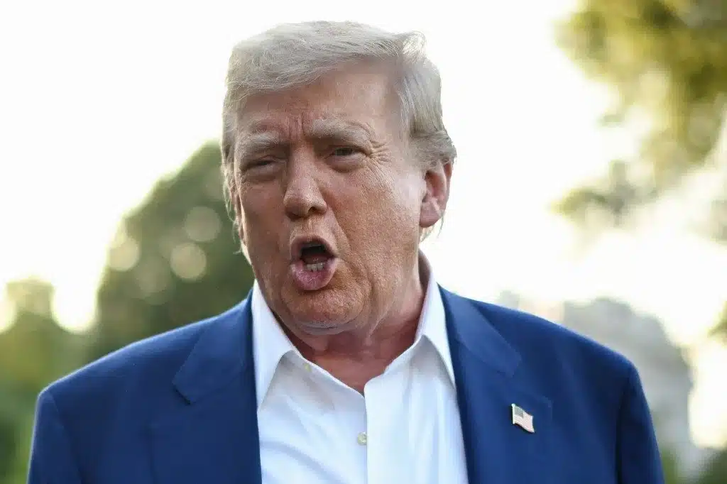 Trump insinua conversa com Lula e cobra “justiça” para Bolsonaro: chantagem diplomática em curso