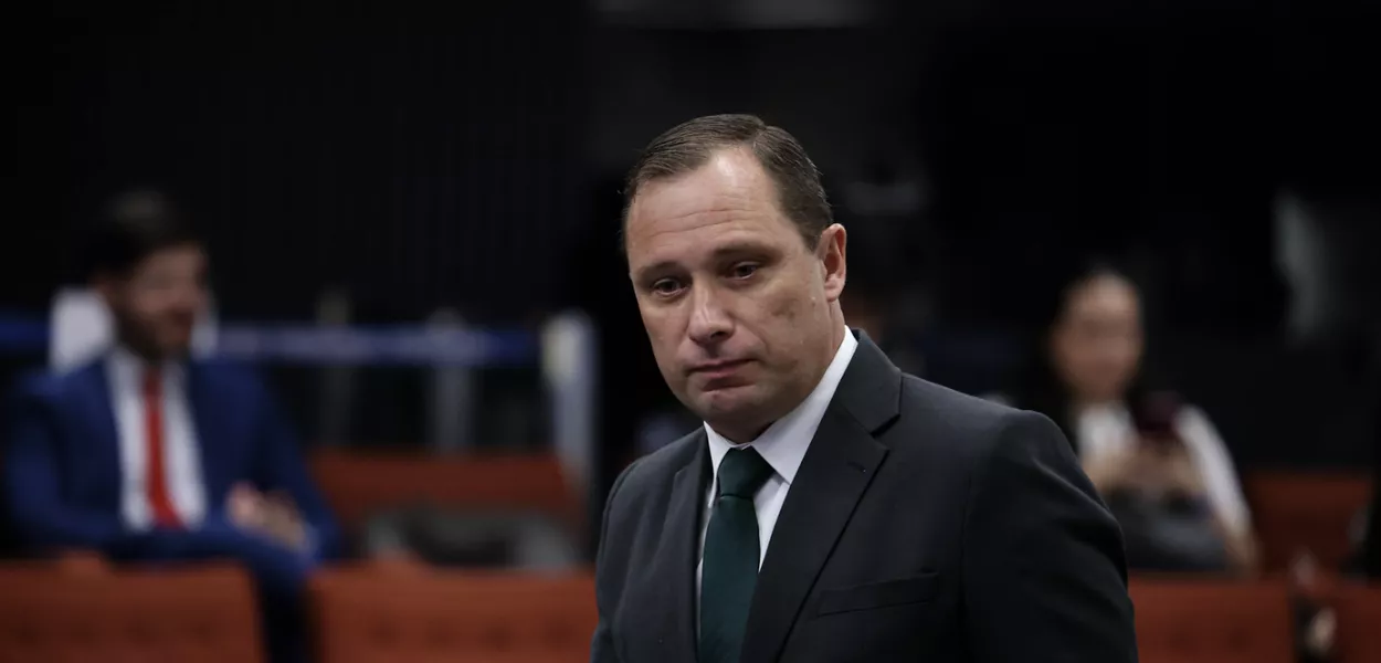 Cid nega em depoimento à PF uso do Instagram para tratar da delação