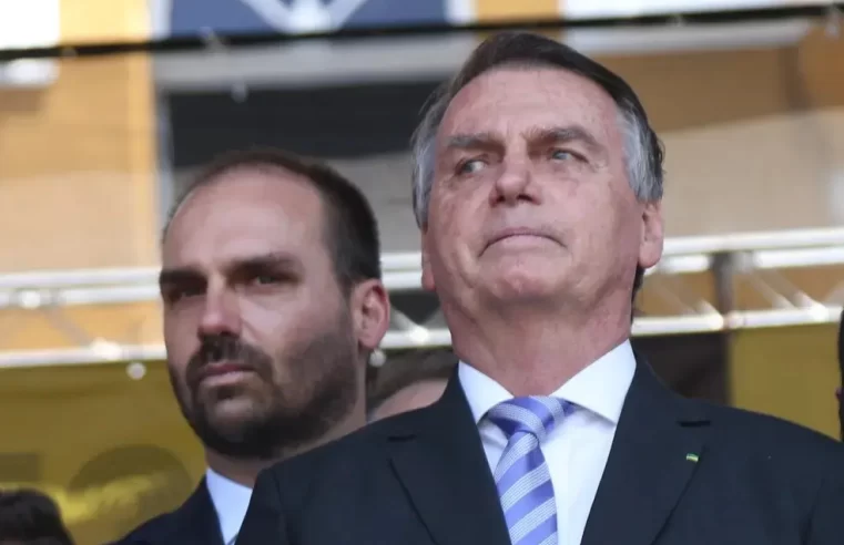Bolsonaro proibido de falar com o filho Eduardo após virar alvo da PF