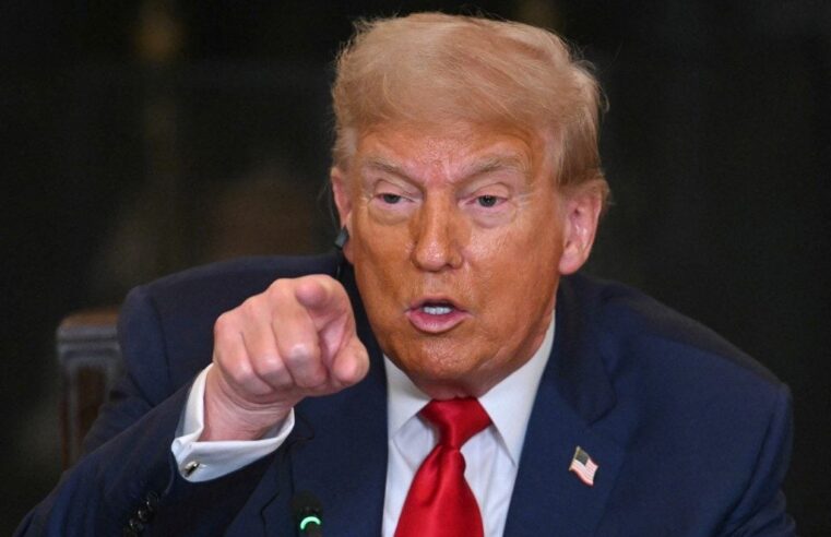 Trump entra com ação bilionária de US$ 15 bilhões contra The New York Times