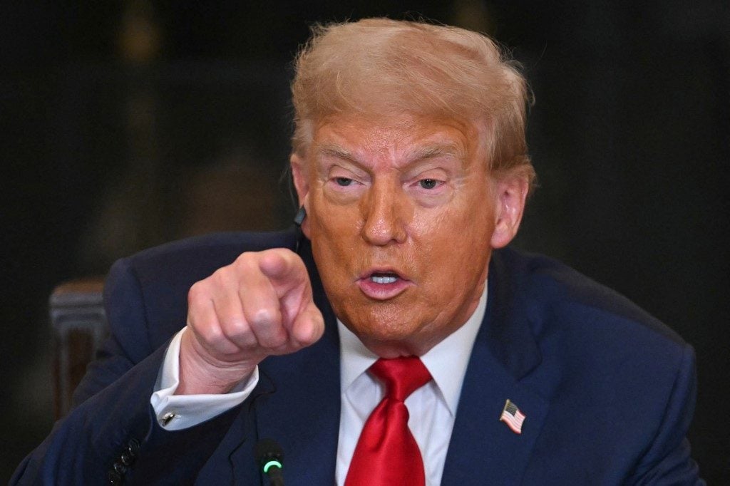 Trump entra com ação bilionária de US$ 15 bilhões contra The New York Times