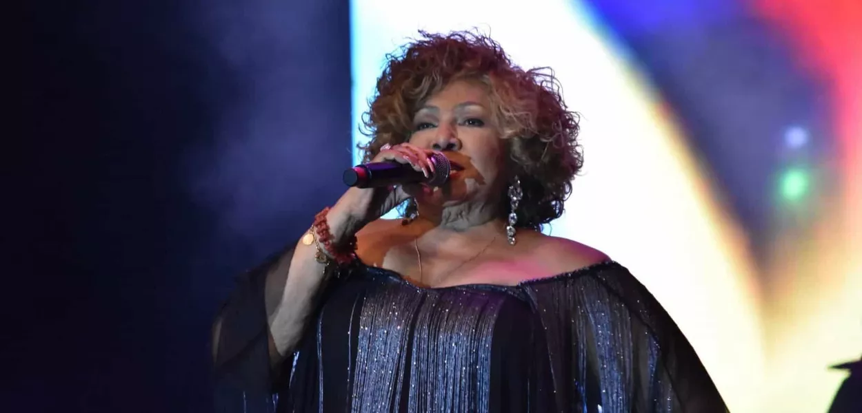 Alcione elogia Moraes e promete “macumbinha para Trump” ao vivo na Globo