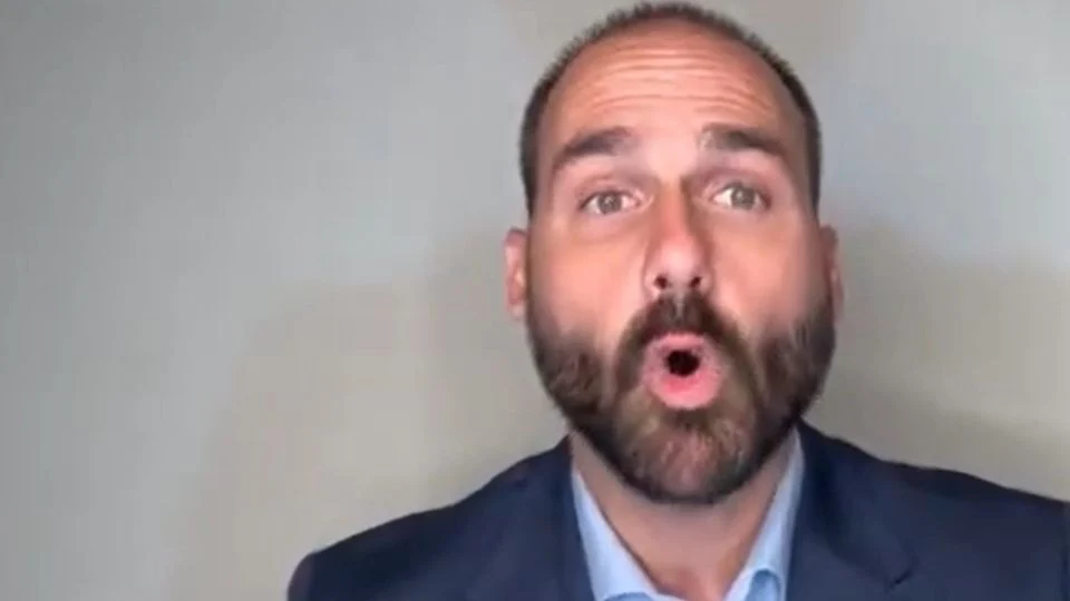 Dino decide que mandato parlamentar não admite “home office”
